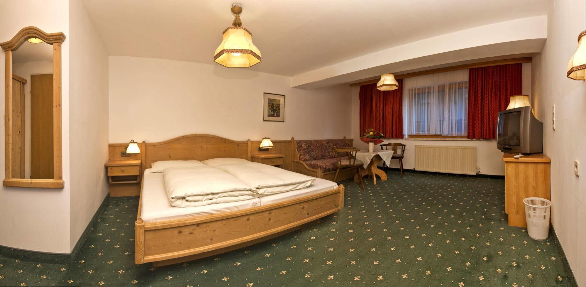 Batzenhaeusl Otel Seefeld in Tirol Dış mekan fotoğraf